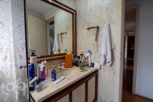 Image 38 - 556845