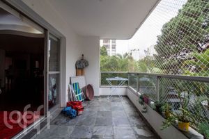 Image 2 - 556845