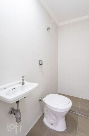 Image 18 - 557367