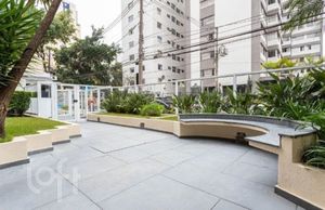 Image 27 - 557367