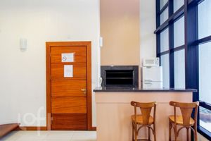 Image 31 - 557577