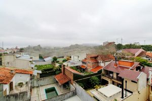 Image 20 - 557577