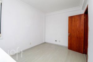 Image 19 - 557577