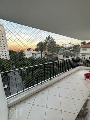 Image 18 - 557918