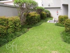 Image 21 - 558402