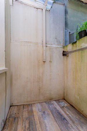 Image 12 - 558415