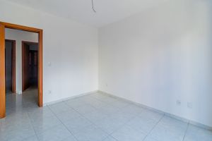 Image 9 - 558417