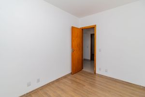 Image 15 - 558421