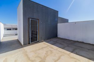 Image 26 - 558421