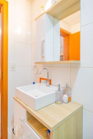 Image 32 - 558540