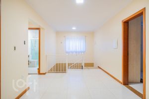 Image 35 - 558540