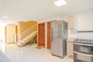 Image 7 - 558540