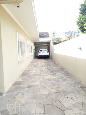 Image 35 - 558637