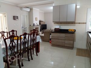 Image 8 - 558637