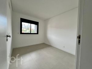 Image 4 - 558671
