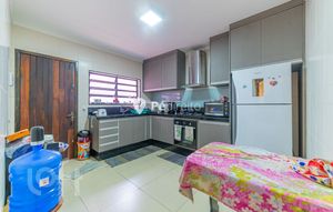 Image 3 - 558983