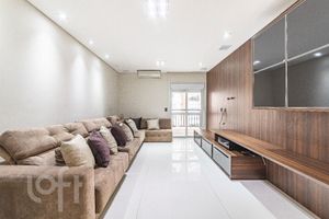 Image 11 - 558993