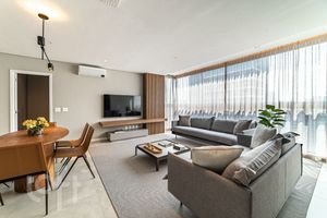 Image 1 - 559220