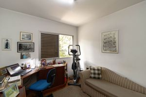 Image 20 - 559251