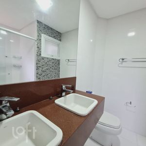 Image 33 - 559258