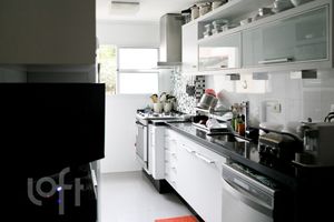 Image 14 - 559517