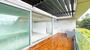 Image 28 - 559552