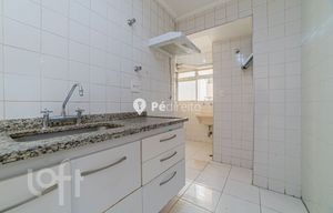 Image 8 - 559798