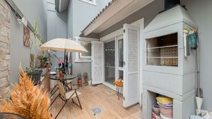 Image 19 - 560660