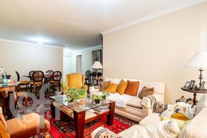 Image 19 - 560737