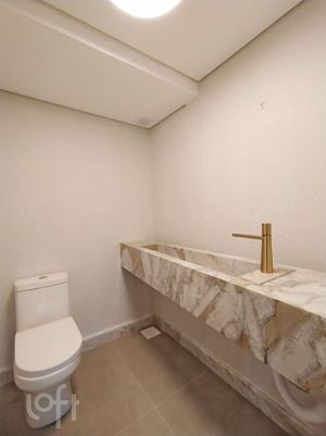 Image 6 - 560767
