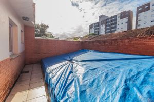 Image 32 - 562049
