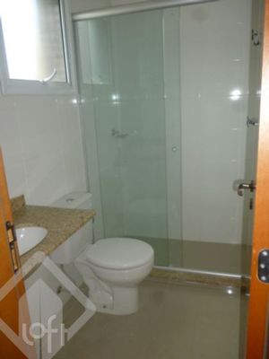 Image 9 - 562393