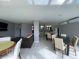 Image 34 - 562408