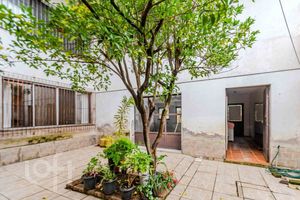 Image 37 - 562417