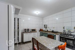 Image 16 - 562417