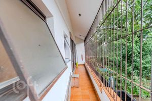 Image 50 - 562417
