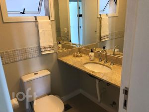 Image 17 - 562637