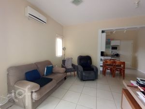 Image 4 - 562747
