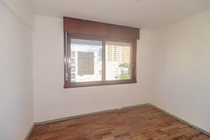 Image 7 - 562808