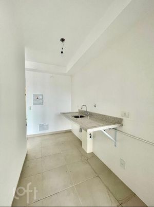 Image 4 - 562874
