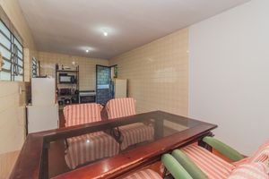 Image 29 - 562886