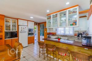 Image 11 - 563170