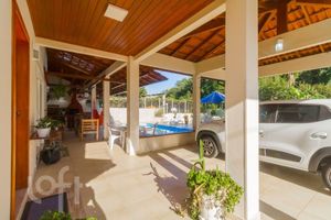 Image 33 - 563170