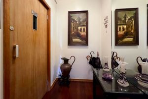 Image 39 - 563219