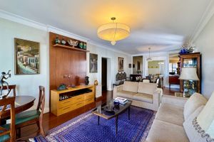 Image 1 - 563219