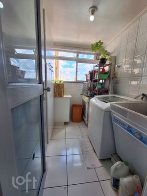 Image 11 - 563545