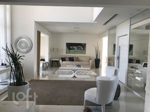 Image 1 - 563682