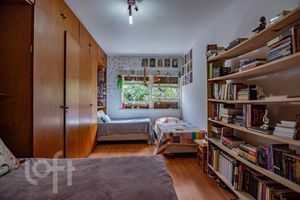 Image 45 - 564311