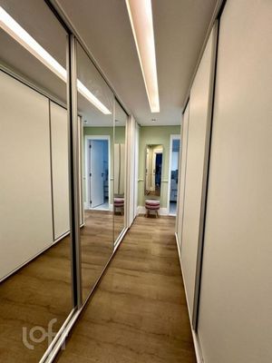 Image 17 - 564633
