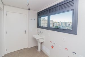 Image 37 - 565056
